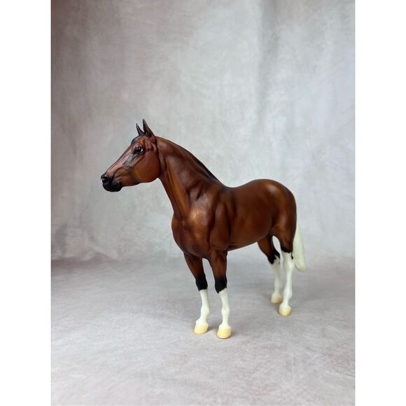 Breyer Horse Tommie Turvey’s Pokerjoe - Picture 6 of 13